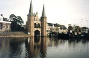 Waterpoort Sneek voorkant.